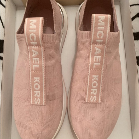 MICHAEL MICHAEL KORS
BODIE SLIP ON Women 7.5 Dusty Rose - Picture 3 of 4